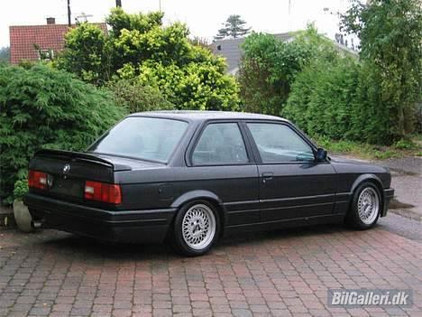 BMW 325i *solgt* billede 2