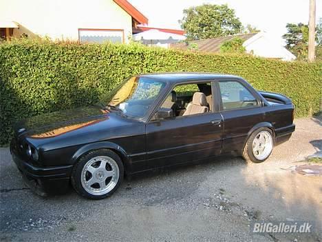 BMW 325i *solgt* billede 3