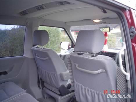 VW Caravelle 2.5 TDI Comf. billede 4