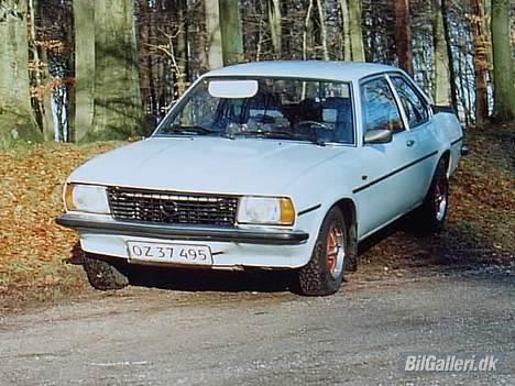 Opel Ascona B 1,9 SR - Den er jo pæn billede 1