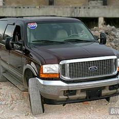 Ford Excursion XLT V10 LTD