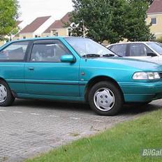 Hyundai Pony 1.5 SE