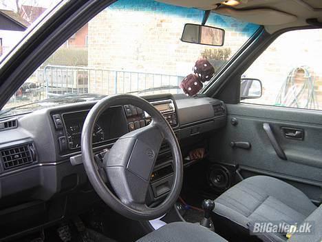 VW Golf II  Solgt - indvendig billede 4