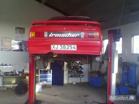 Opel Miss Ascona B - Så røg hun på liften.... billede 14