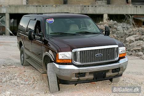 Ford Excursion XLT V10 LTD - Billede taget af Karsten - DanskFotoTeknik.dk billede 1