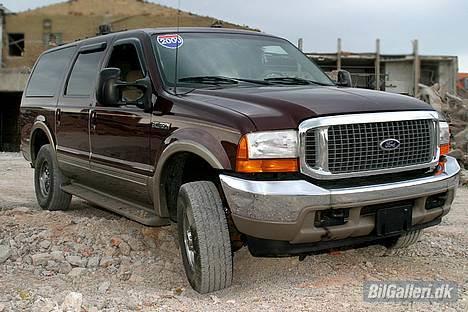 Ford Excursion XLT V10 LTD - Billede taget af Karsten - DanskFotoTeknik.dk billede 3