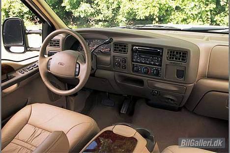 Ford Excursion XLT V10 LTD billede 10