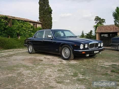 Jaguar Daimler Double Six V12 billede 1