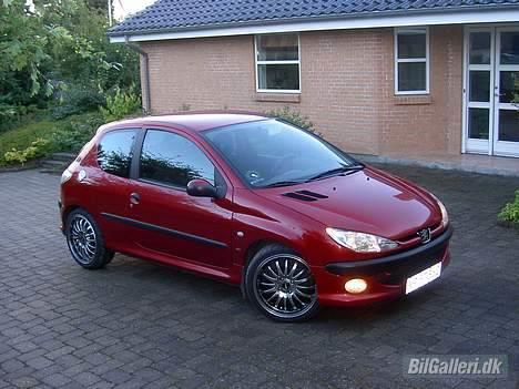 Peugeot 206 S16 Turbo - PUGGEN SOM HELHED. LÆKKER BIL. billede 1