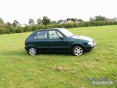 Skoda Felicia "total skadet" billede 3