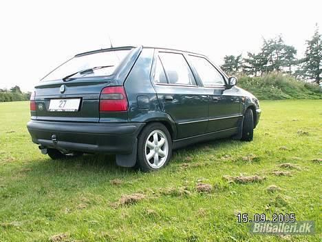 Skoda Felicia "total skadet" billede 4