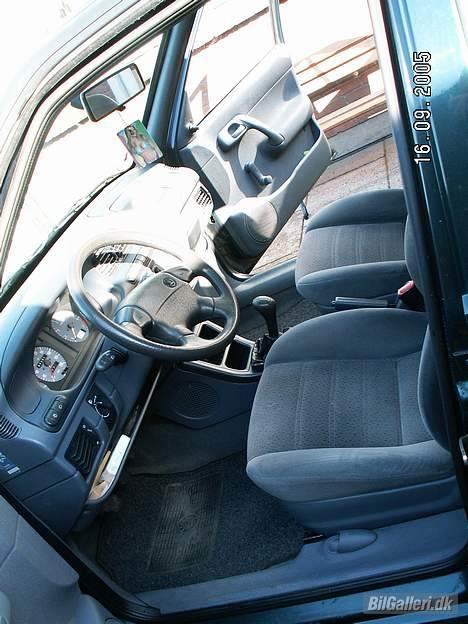 Skoda Felicia "total skadet" billede 12