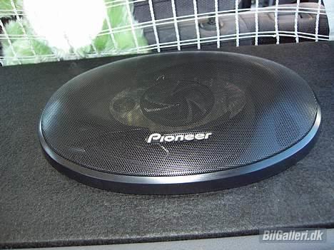 Opel Astra G Club Wagon Solgt - Højtaler som sidder bagi. Spiller F...... godt! billede 10