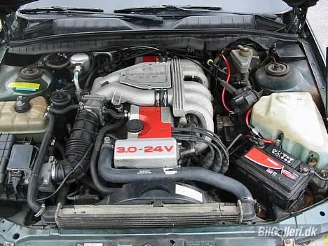 Opel Senator 3,0i R6 24Valve - Motorrum billede 7