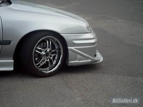 Opel CALIBRA SOLGT billede 2