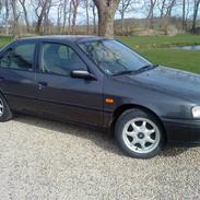 Nissan Primera P10