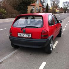 Opel Corsa b