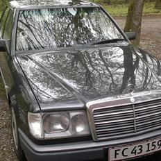 Mercedes Benz w124 - 300D