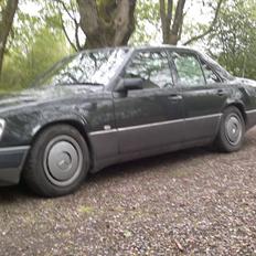 Mercedes Benz w124 - 300D