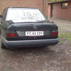Mercedes Benz w124 - 300D