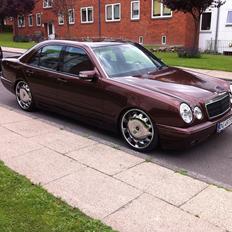 Mercedes Benz w210 E220D