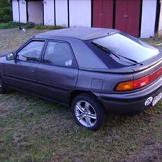 Mazda Astina/"Nice Rider" (323F)