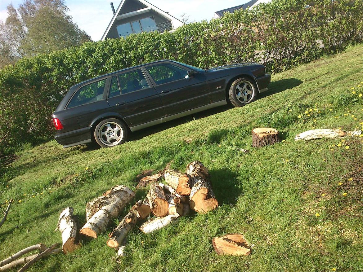 BMW e34 touring v8 billede 4