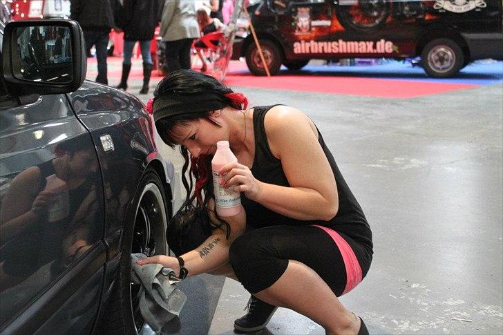 VW Vento - Er igang med at polere fælge kant ;-) billede 18