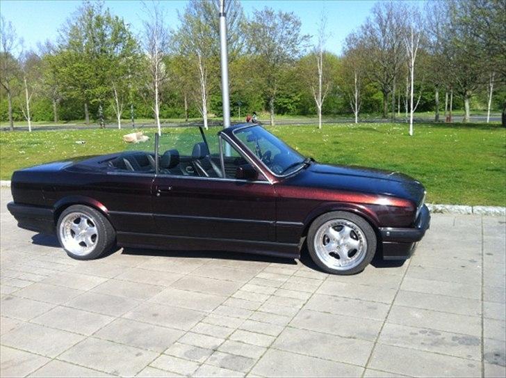 BMW 325i billede 1