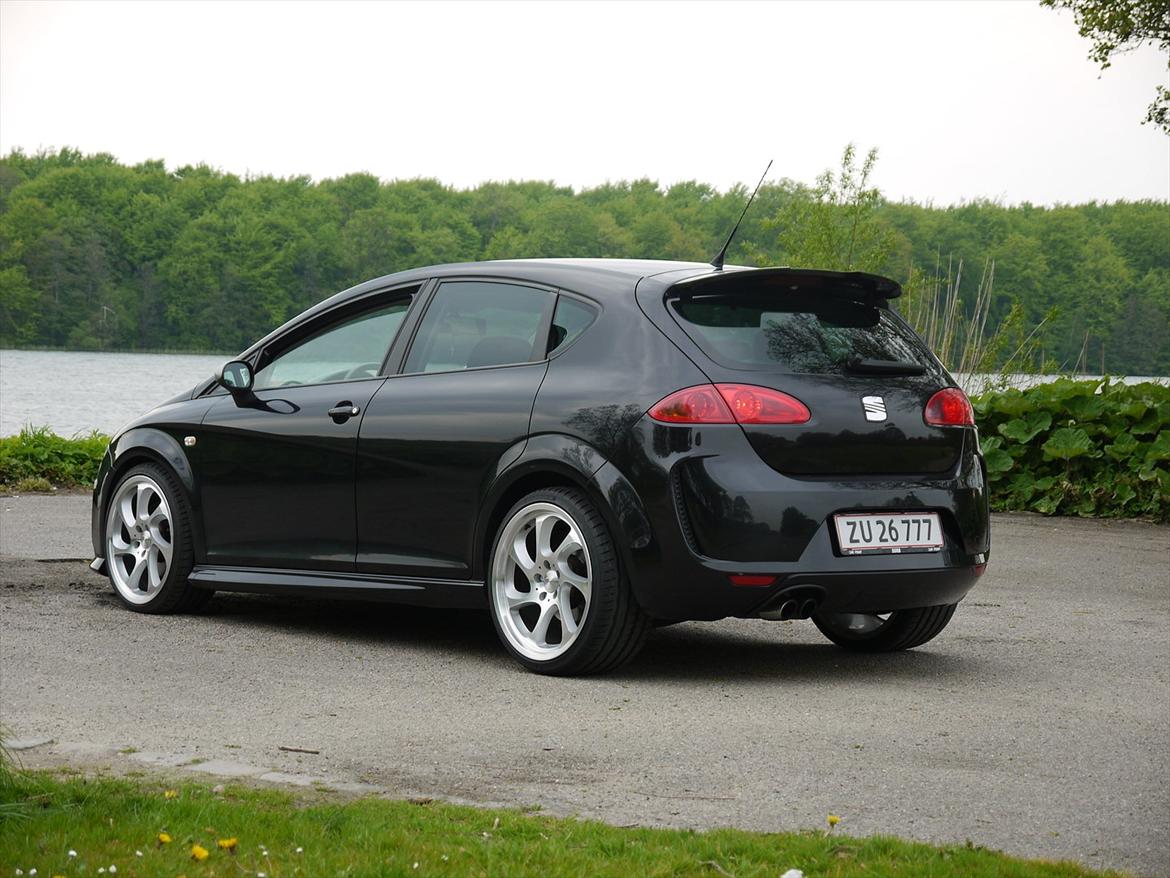 Seat Leon FR 2.0 TFSI DSG ( Tidliger Bil ) - Så kom de nye fælge på... :) Og synes de har været Pengene værd... !!!!  billede 1