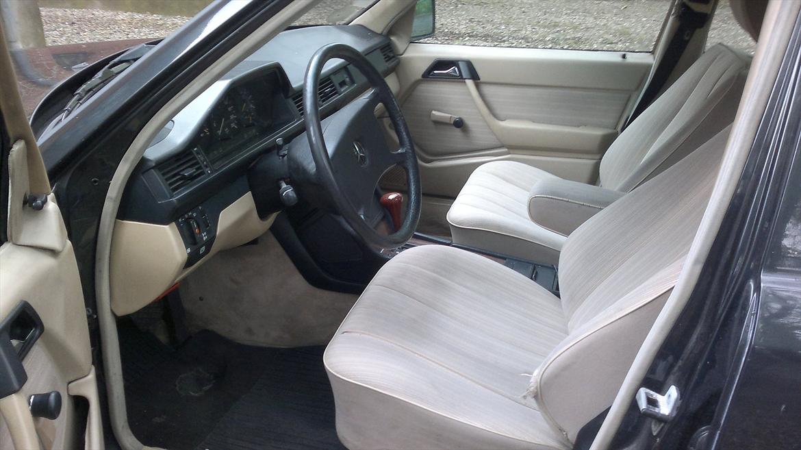 Mercedes Benz w124 - 300D billede 11