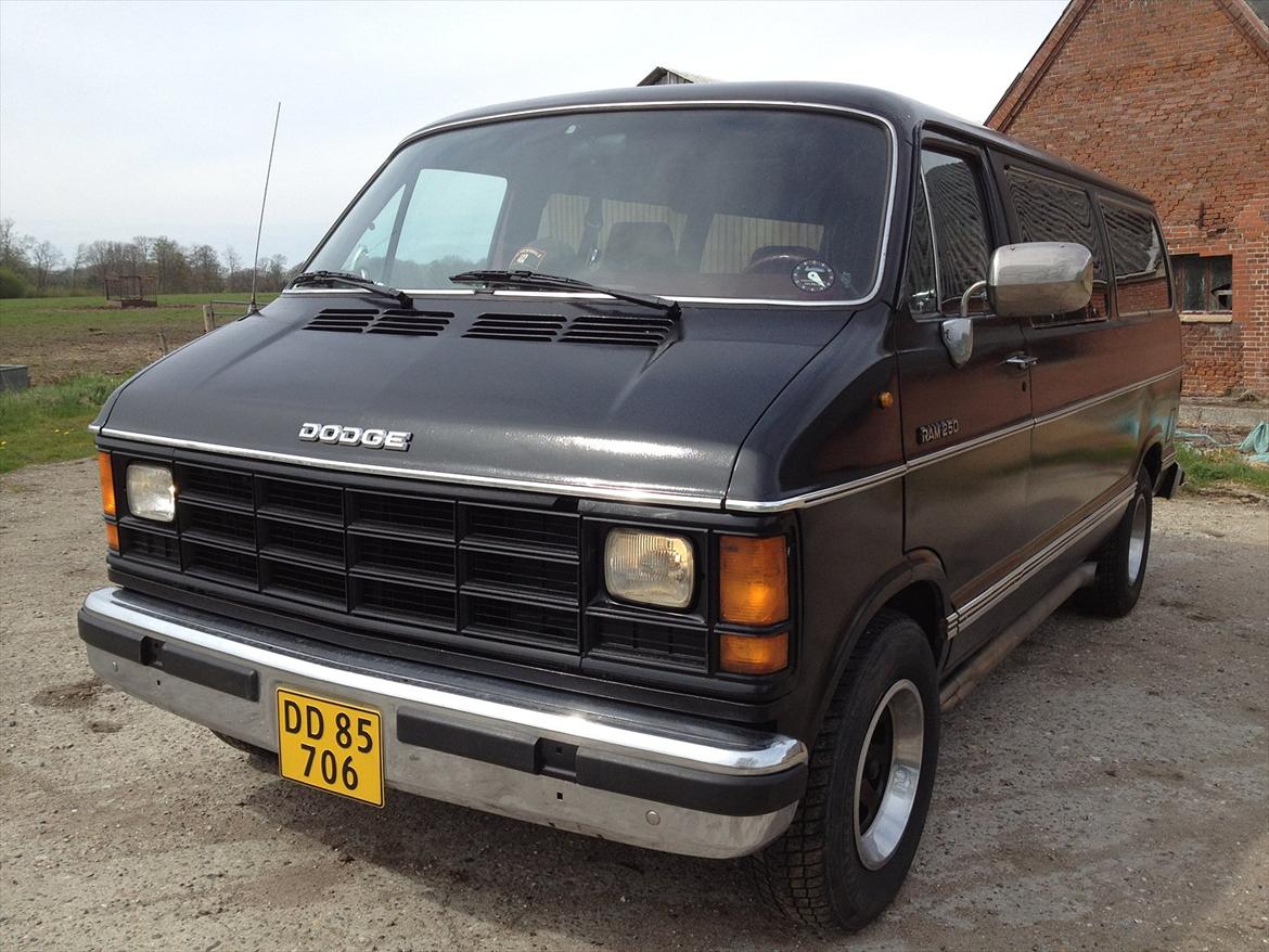 Dodge Ram Van B250 billede 2