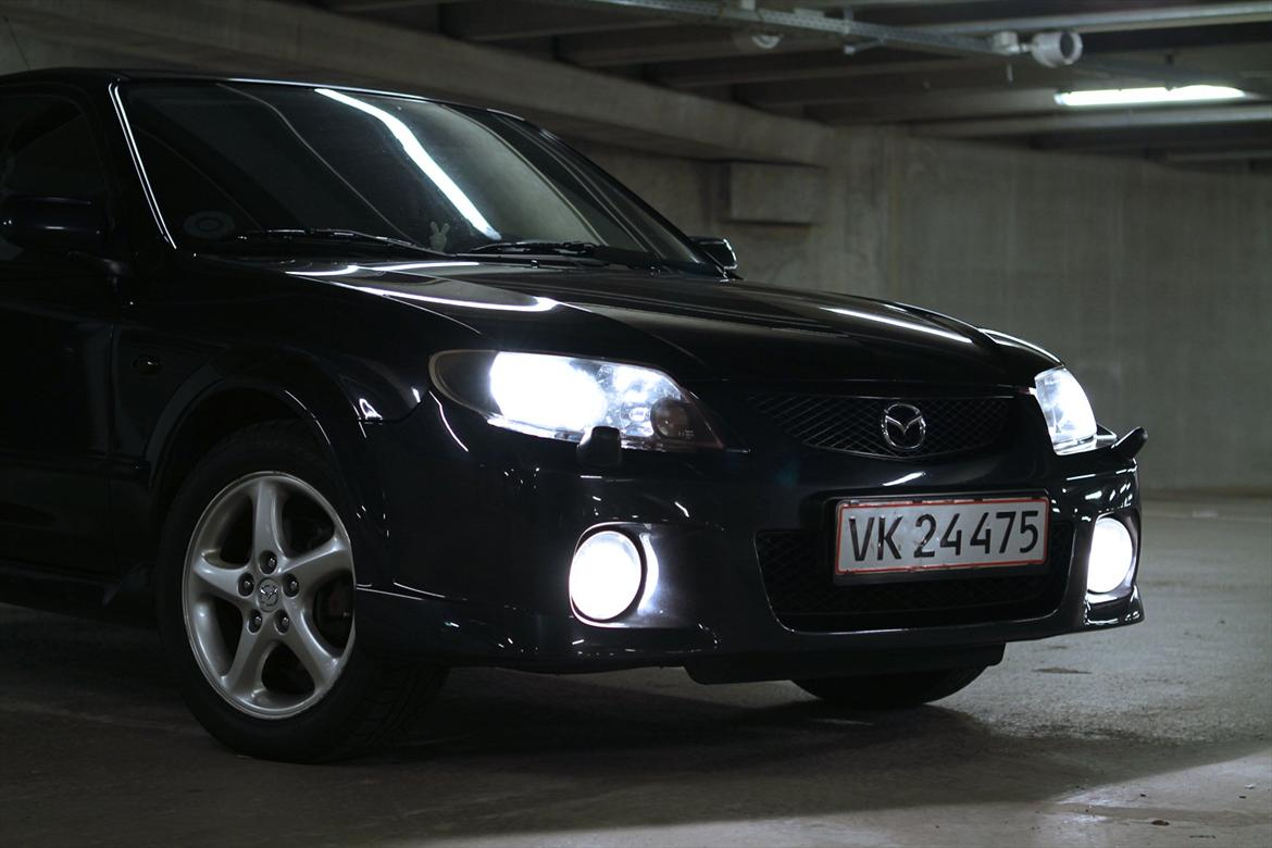 Mazda 323f Sportive SOLGT billede 4