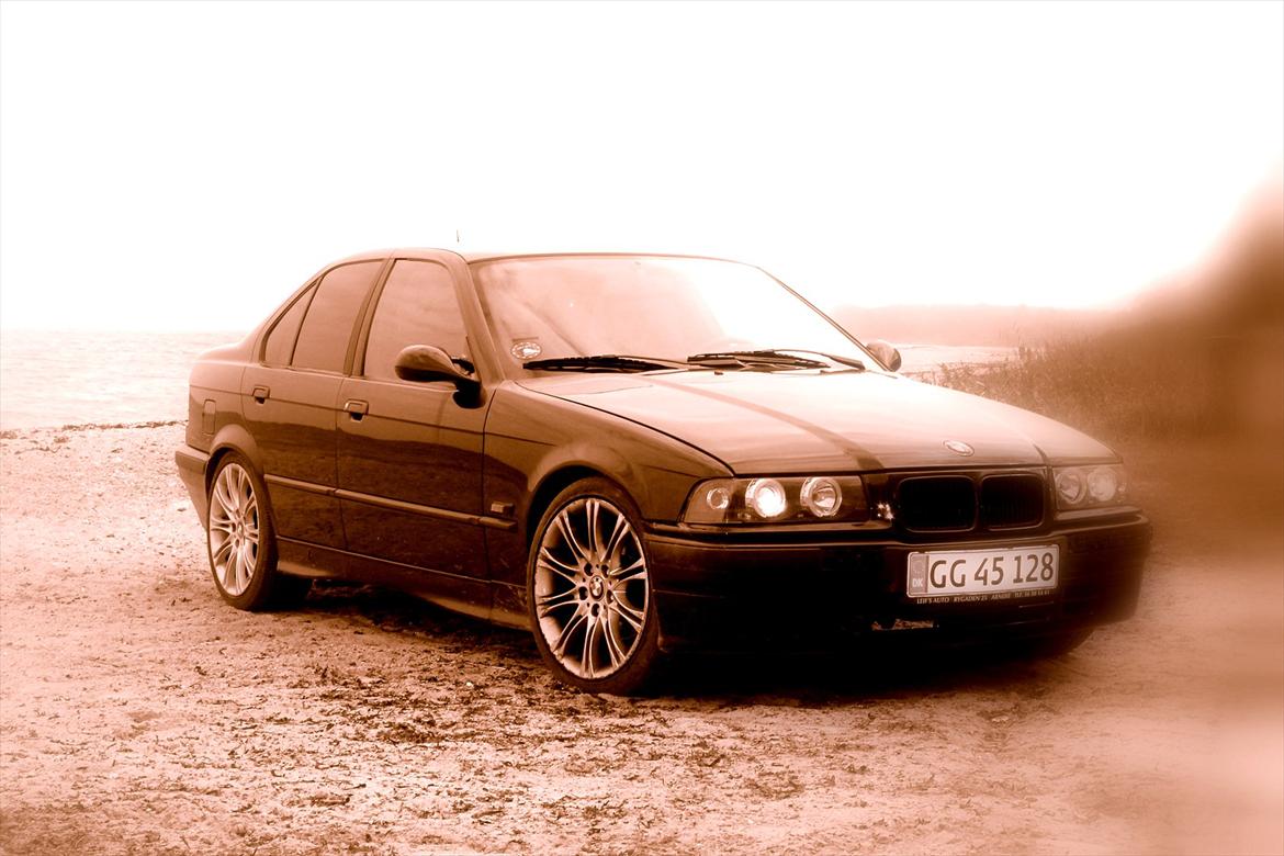 BMW e36 316i (SOLGT) billede 1