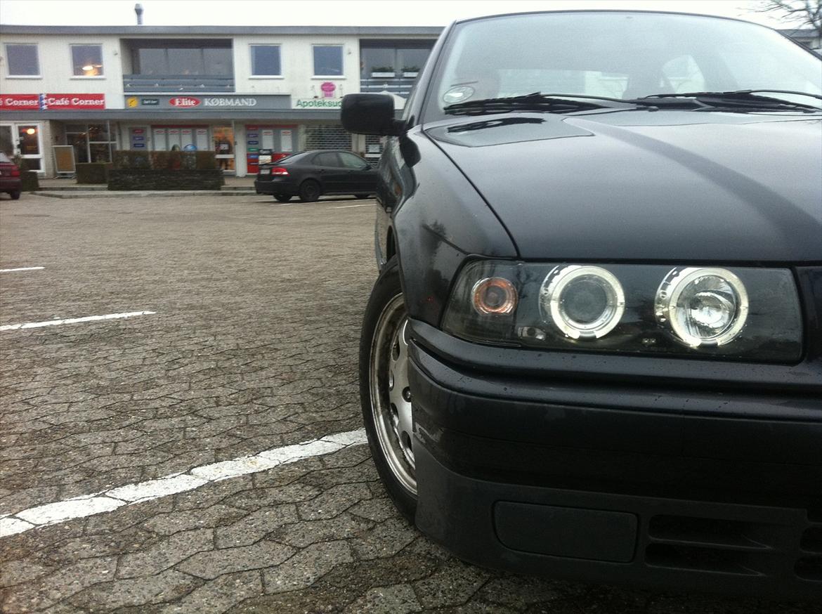 BMW e36 316i (SOLGT) - vinter fælge billede 3