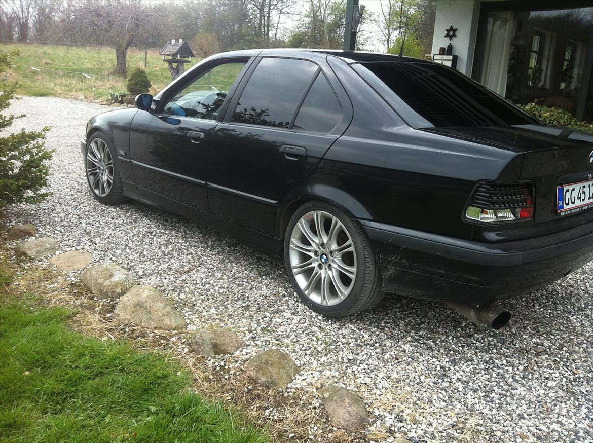 BMW e36 316i (SOLGT) billede 5