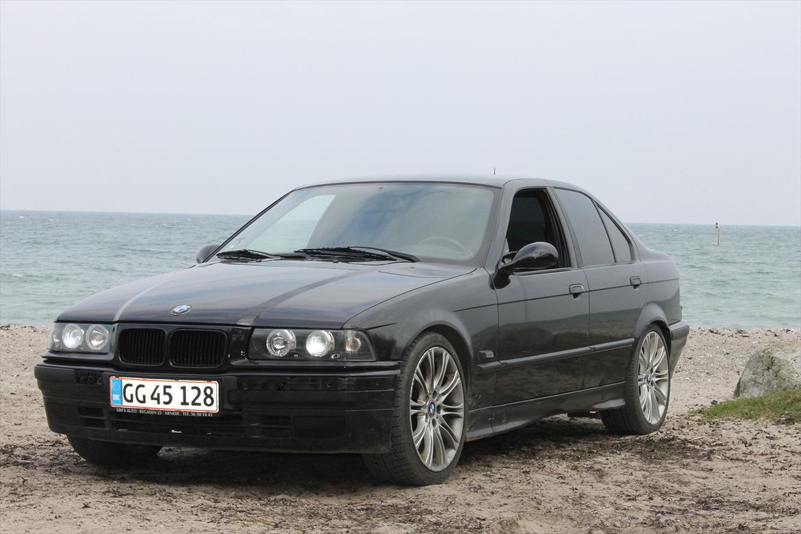 BMW e36 316i (SOLGT) billede 7