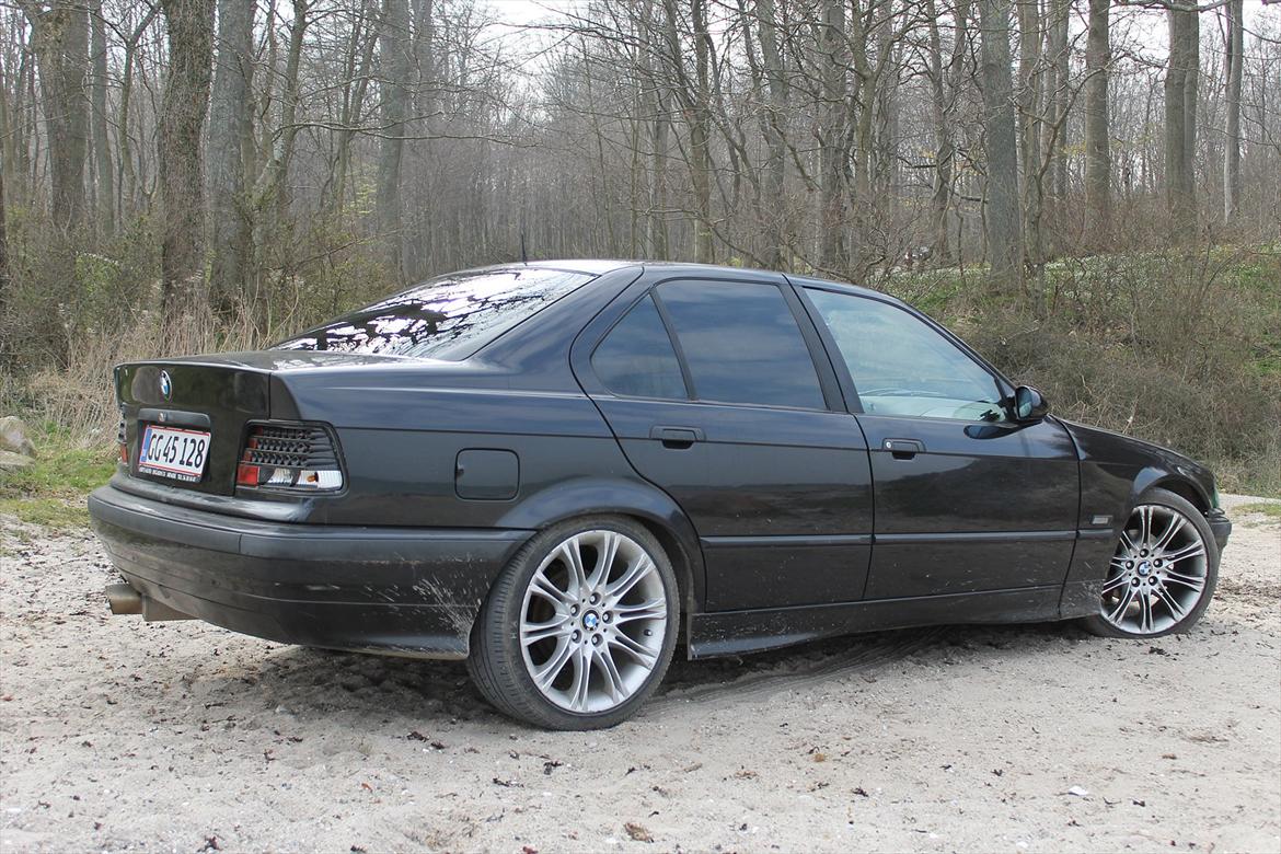 BMW e36 316i (SOLGT) billede 15
