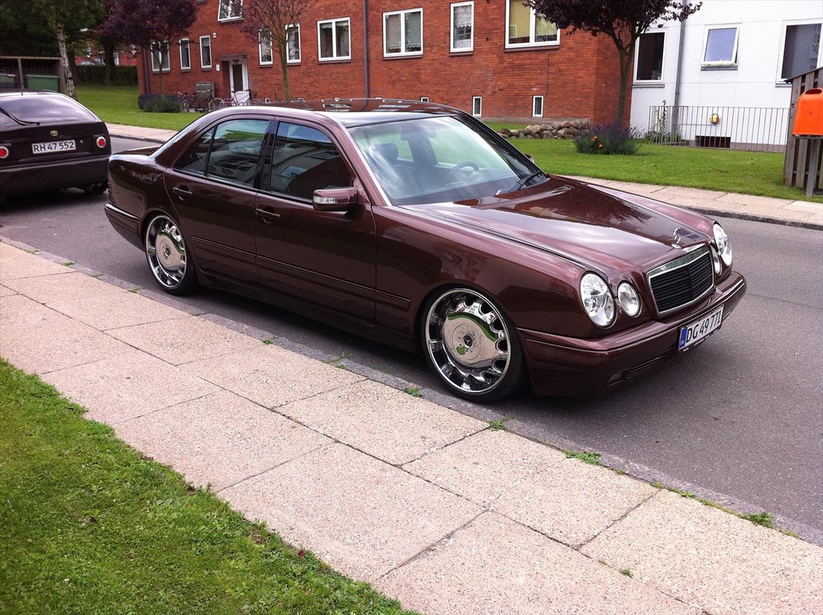 Mercedes Benz w210 E220D billede 2