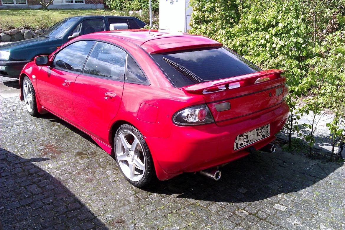 Mazda 323F 2.0 V6 GT 147hk billede 3