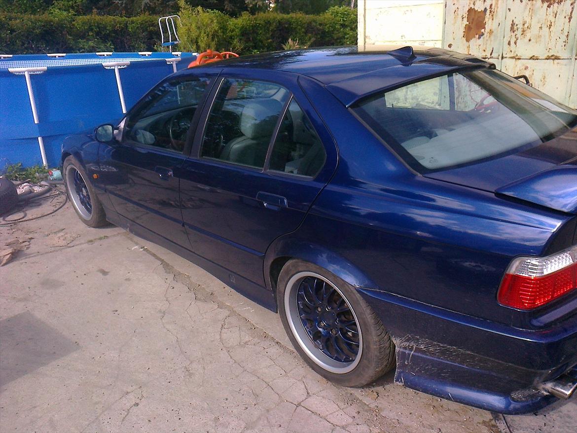 BMW 320 i byt tet billede 11