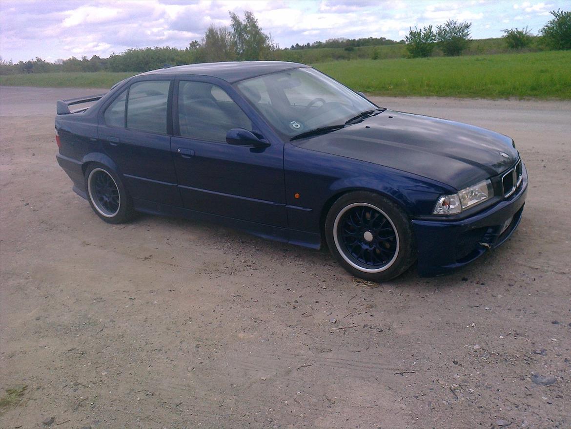 BMW 320 i byt tet billede 4