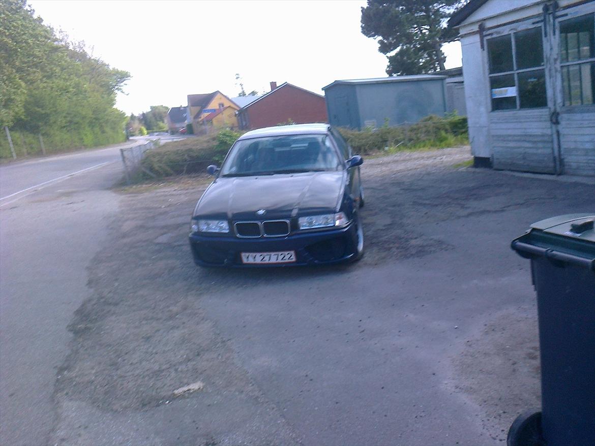 BMW 320 i byt tet billede 7