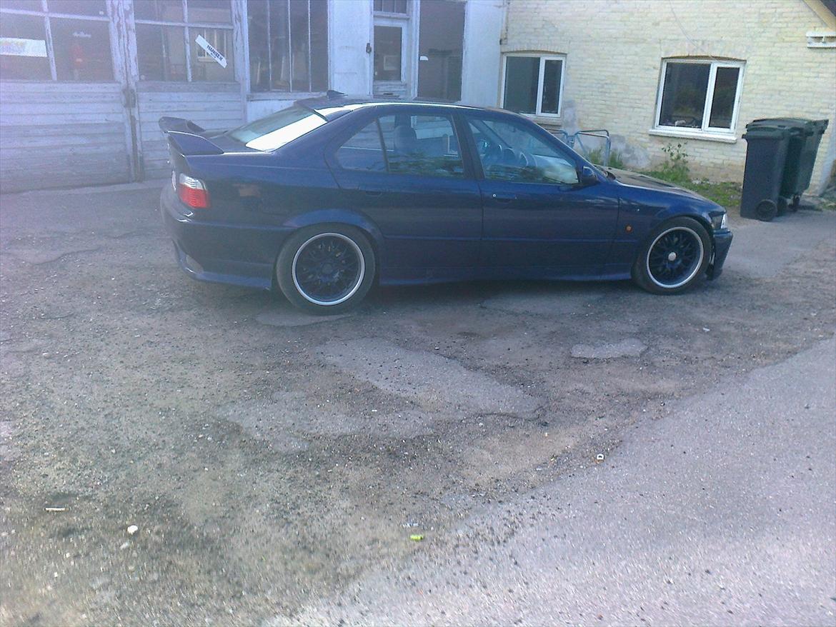 BMW 320 i byt tet billede 1