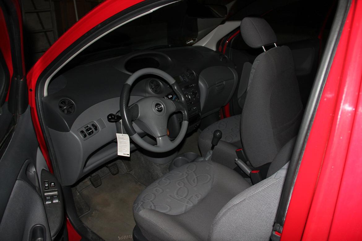 Toyota Yaris 1,3 Linea Luna billede 8