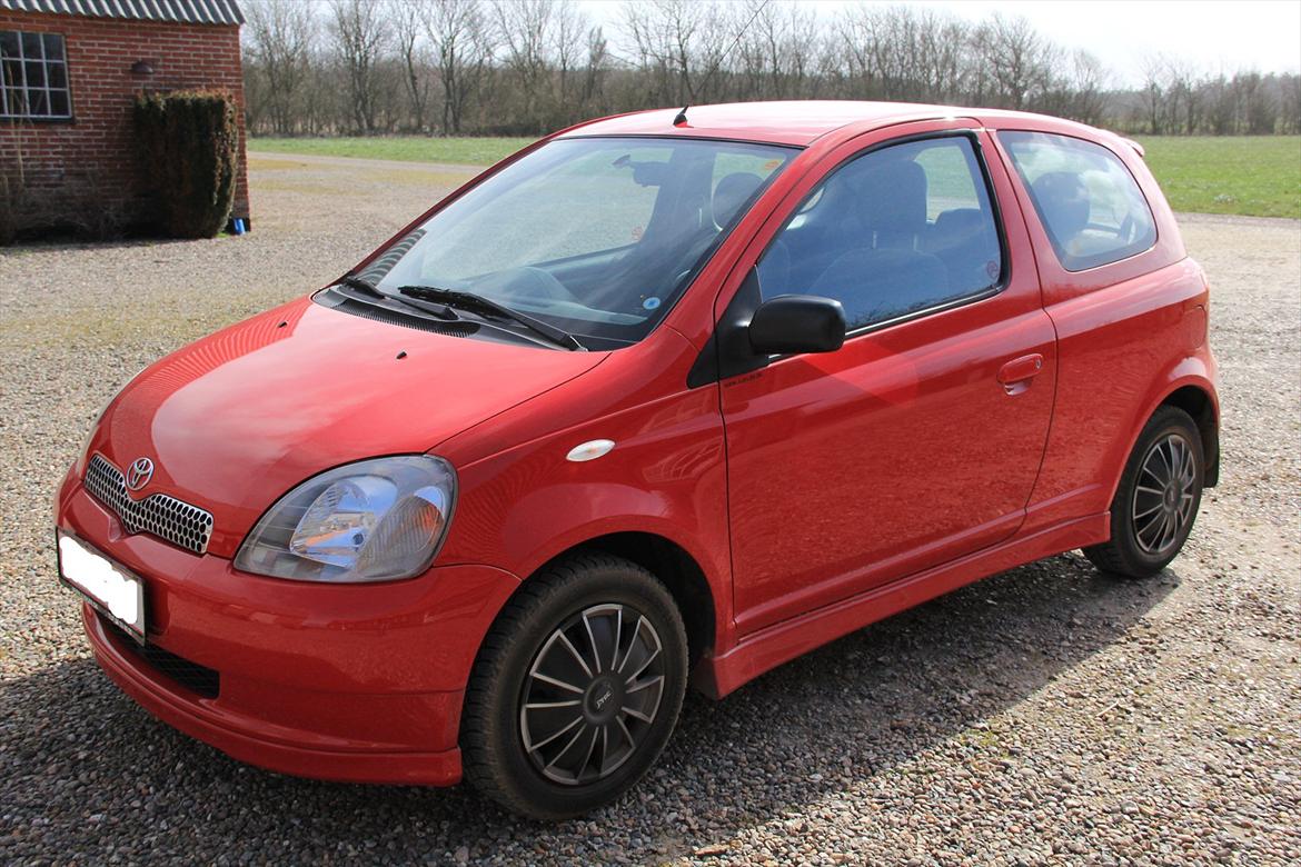 Toyota Yaris 1,3 Linea Luna billede 1