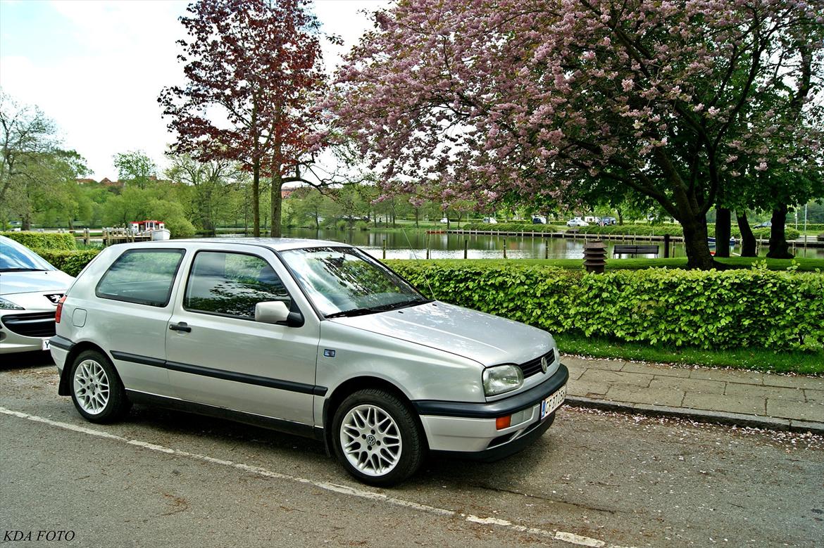 VW Golf III - Ved Golf salonen. billede 13