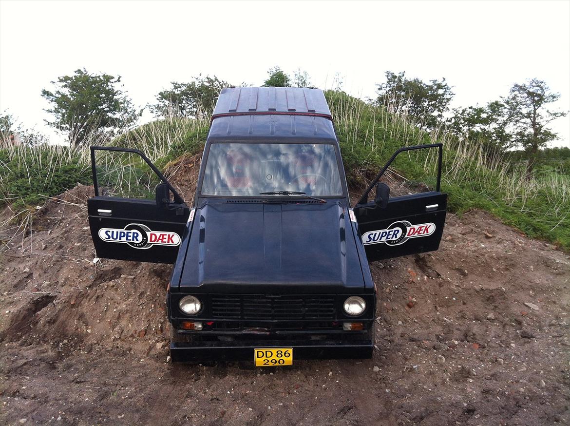 Nissan datsun patrol 3,3 billede 4