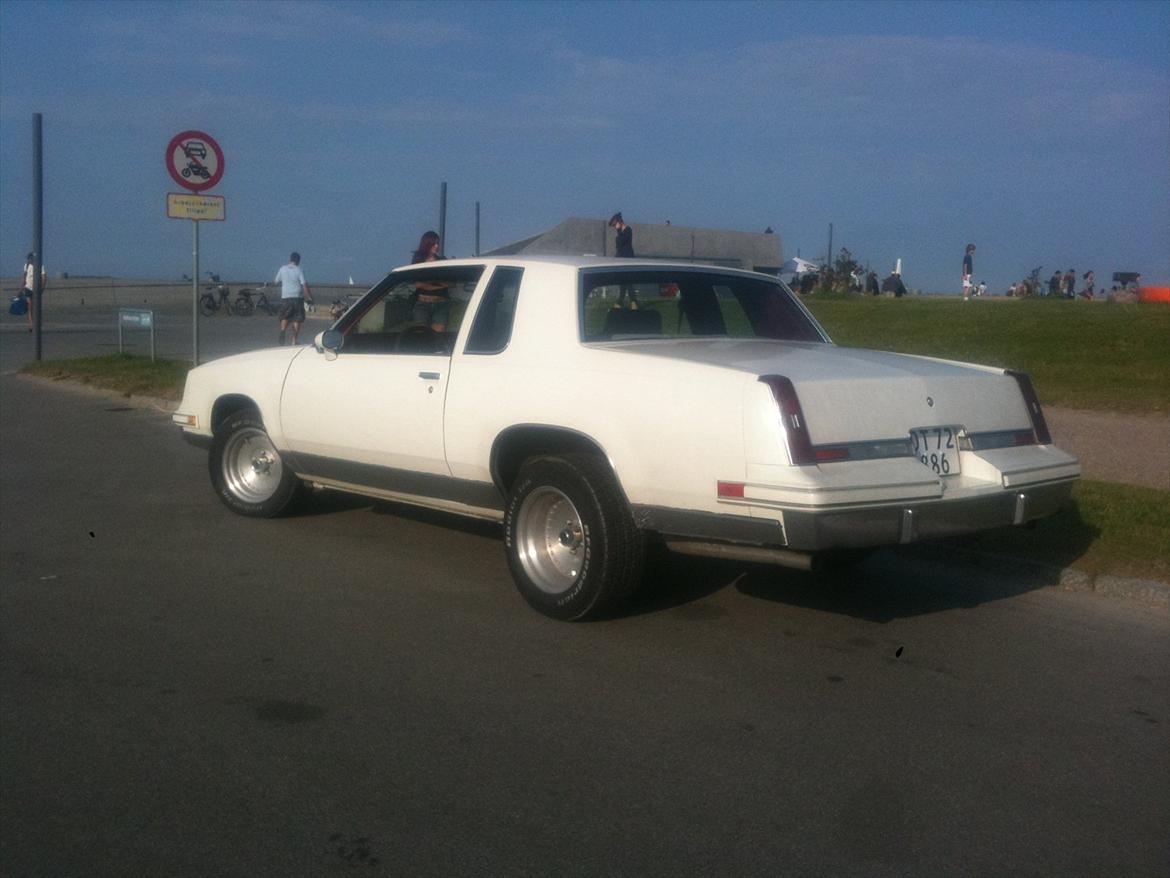 Oldsmobile Cutlass Suprime Calais 350 V8  billede 20