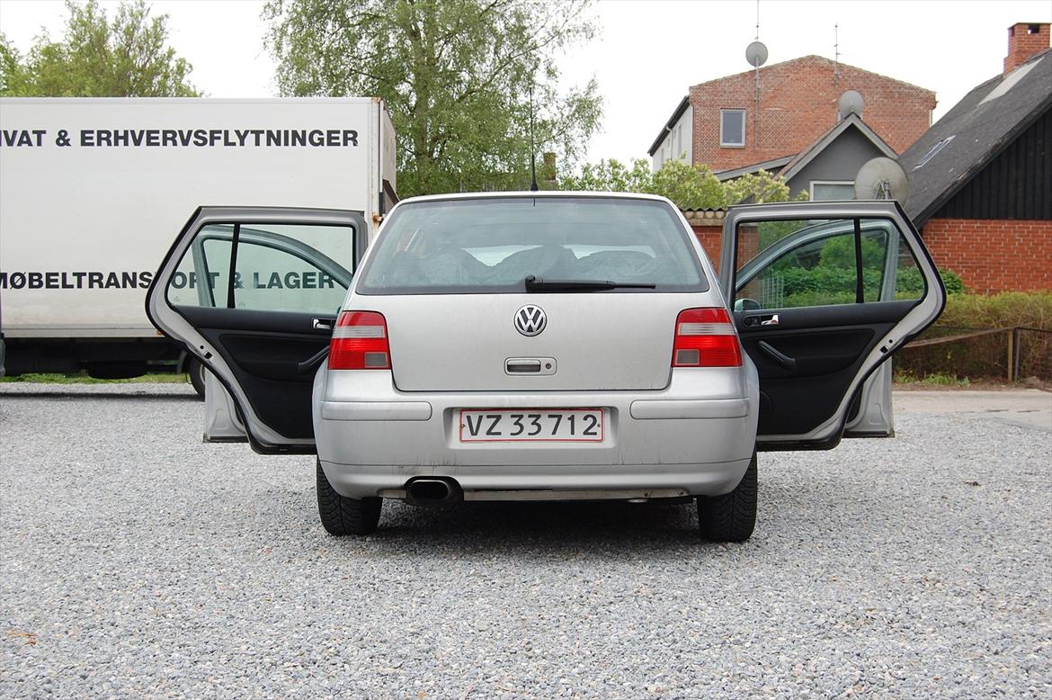 VW Golf 4 TDI Highline - bag med V6 underlæbe billede 6